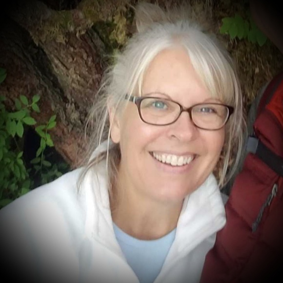 Meet your Posher, Deanna - Picture 1 of 1